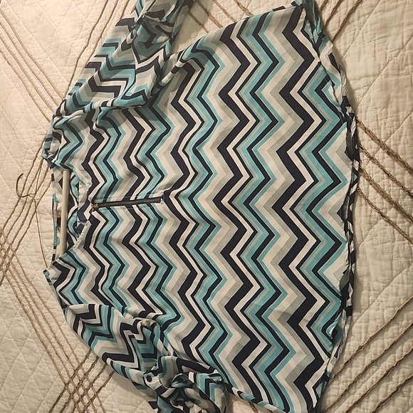 Roz & Ali Blue, Green, Grey and White Graphic Tunic, 23 PtoP - Picture 12 of 13